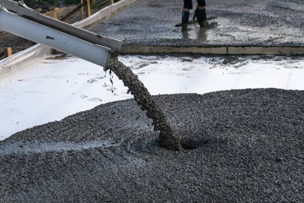 Best Concrete Patio Design and Installation in Lakehills, TX
